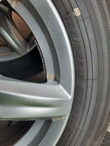 ZIMNÉ PNEUMATIKY S ELEKTRÓNMI 195/65R15 YOKOHAMA - 7