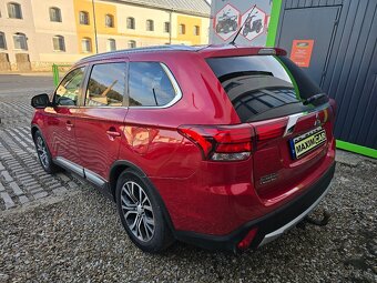 Mitsubishi Outlander 2.2 DI-D Instyle, 7 miestne - 7