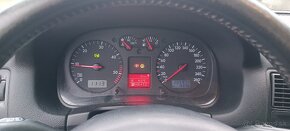 Volkswagen Golf 1.9tdi 96kw - 7