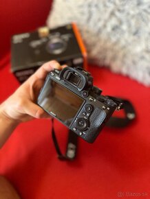 Predám Sony A7 III (5000 snímkov, ZANOVNÉ, komplet balenie) - 7