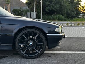 BMW 730d E38 - 7