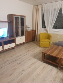 3- izbový byt 80m2  Levice - 7