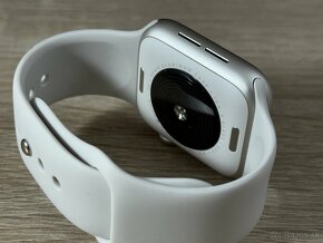 NOVÉ Apple Watch SE 40 mm GPS Silver Aluminium + ZÁRUKA - 7