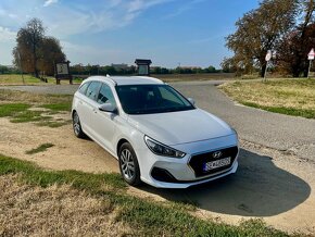 Hyundai i30 CW Kombi 1.6 CRDi 7DCT - 7