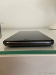 iPhone 8 black - 7