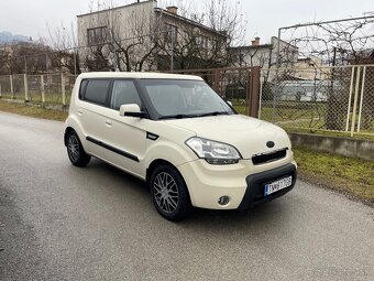 KIA SOUL 1.6 - 7