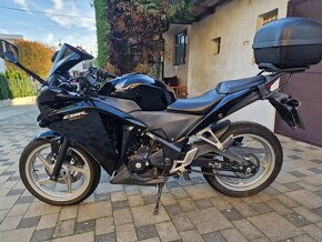 Honda cbr 250r - 7