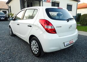 HYUNDAI i20 1.2 16V BENZIN 2011 - 4 valec - VYHREV SEDADIEL - 7