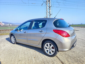 Peugeot 308 - 7