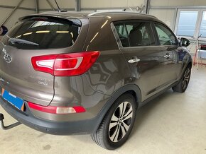 KIA SPORTAGE 2.0 CRDI 4X4 SPIRIT - 7