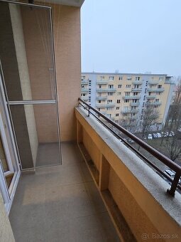 Prenájom byt Bratislava 30m2 + balkon - Smikova Ulica - 7