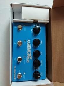 TC Electronic Flashback 2 X4 Delay Gitarový efekt - 7