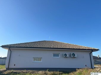 Kvalitný 4-izbový bungalov, teprlné čerpadlo, Senec - 7