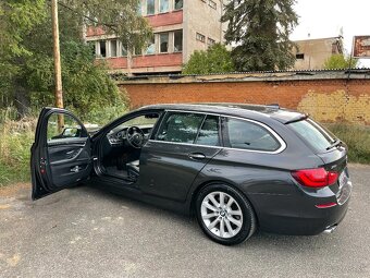 Predám BMW 525d Touring xDrive - 7