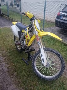 Suzuki RMZ 250 - 7