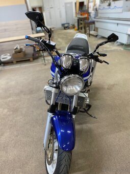 Suzuki GSX 1400 - 7