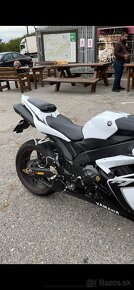 YAMAHA YZF - R1 - 7