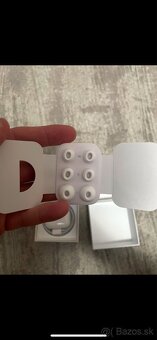 Apple AirPods Pro 2nd generation  with MagSafe Charging Case - 7