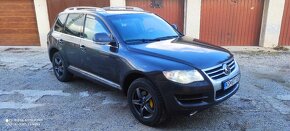 Volkswagen Touareg 3,0 TDi - 7