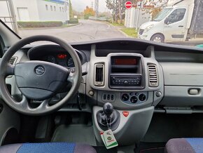 Predám Opel Vivaro 2.0 CDTI 84 KW r.v.12/2014..9-miest,Tažné - 7