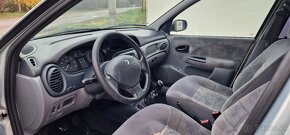 Renault Megane 1.6 16V - 7