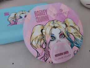 Harley Quinn limitka od Essence - 7