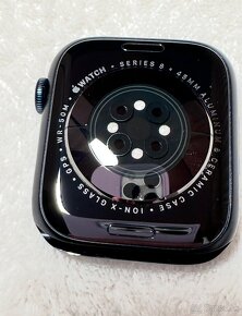 Apple Watch 8 45mm - 7