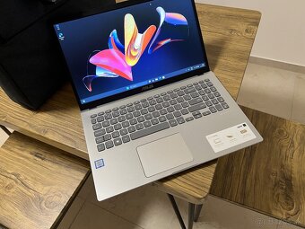 15.6/Asus/Notebook/i3-7020/4GB RAM DDR4/NVMe SSD 256GB - 7