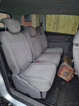 Predam dvere karosériu motor prevodovku na Seat Alhambru 7n - 7