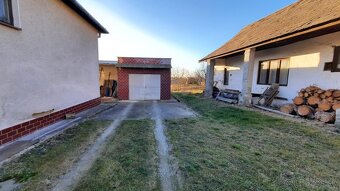 2 Budovy - Rodinný dom, garáž, veľký pozemok 2500 m2 - 7