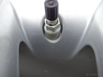 Toyota Corolla / Camry zánovná zimna sada kolies s TPMS - 7