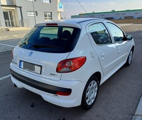 Peugeot 206+ 1.4 HDI 50kw TurboDiesel r.v.2011 - 7