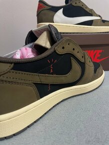 Jordan 1 Low x Travis Scott Mocha - 7