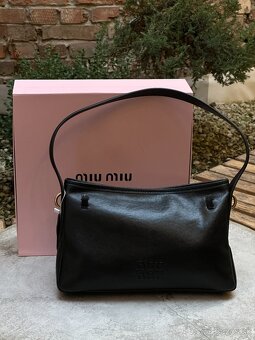 Kabelka Miu Miu Aventure Nappa Leather Bag Black - 7