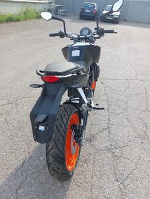 2015 KTM 200 DUKE ABS - 7