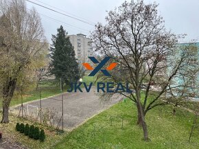 JKV REAL ZNÍŽENÁ CENA 2 a 1 / 2 izbový byt byt Šumperskej ul - 7