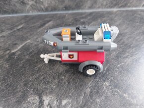 LEGO City 7239 - Hasičské nákladné auto - 7