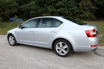 Škoda Octavia 1,4 TSI Šedá Metalíza - 7