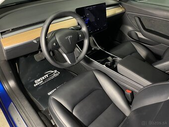 Tesla model 3 - 7