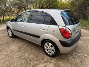 Kia Rio 1.4 LX Plus - 7