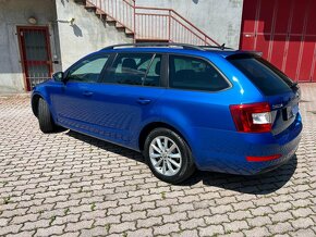 Škoda Octavia Combi 2.0 TDI Elegance - 7