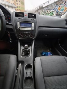 Volkswagen Golf 5 1.4 - 7