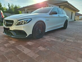 Mercedes-benz c63 s amg - 7