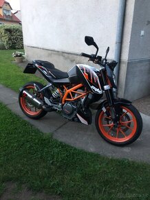 Výfuk Akrapovič KTM Duke 390 - 7