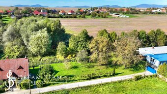 Stavebný, slnečný pozemok o veľkosti 800m2 Zlaté Moravce - 7