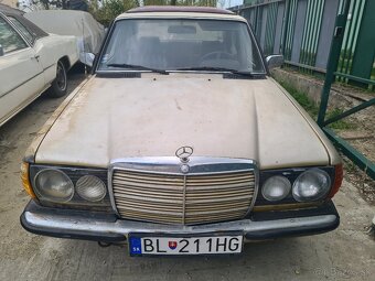 Mercedes-Benz W123   Piano 200D - 7