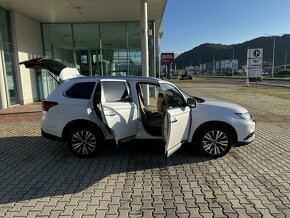 Mitsubishi Outlander 2.0 MIVEC Instyle+ 4WD CVT - 7