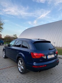 AUDI Q7 3.0TDI V6 - 7