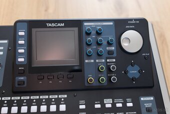 Tascam DP-24SD multirekordér - 7