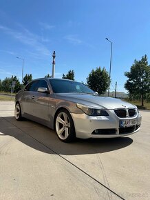 BMW E60 2004 - 7